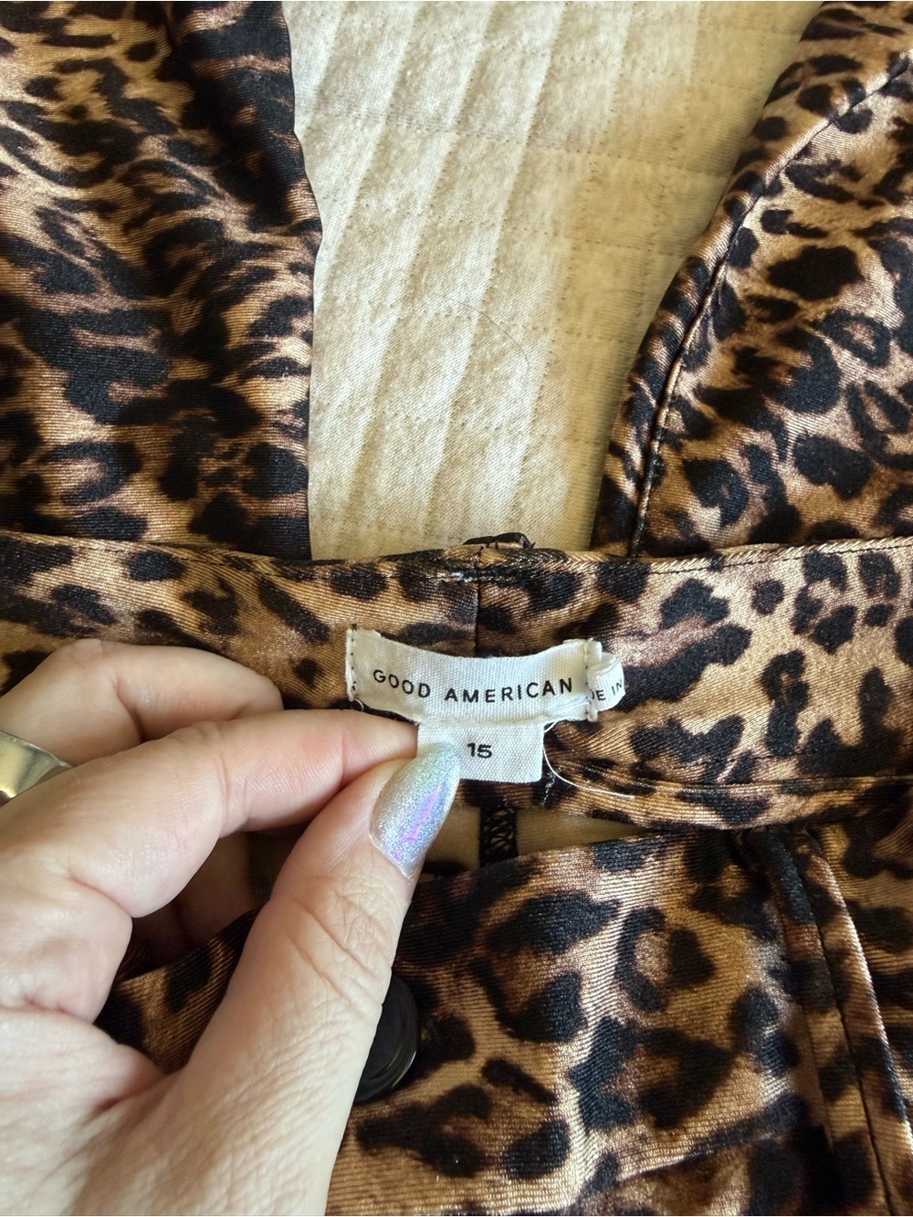 Good American good waist leopard pants - sz 15 - Picture 4 of 4